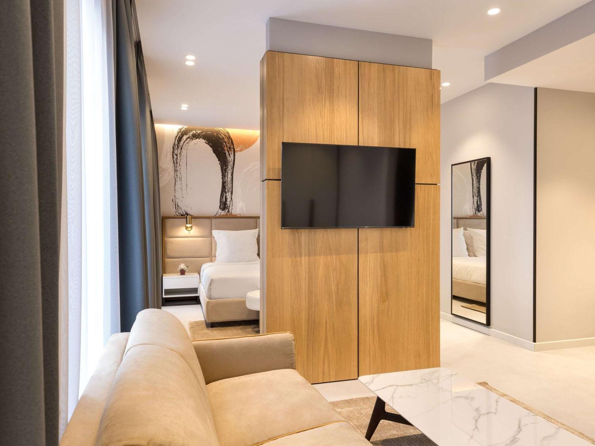 Mercure Tirana Exterior photo