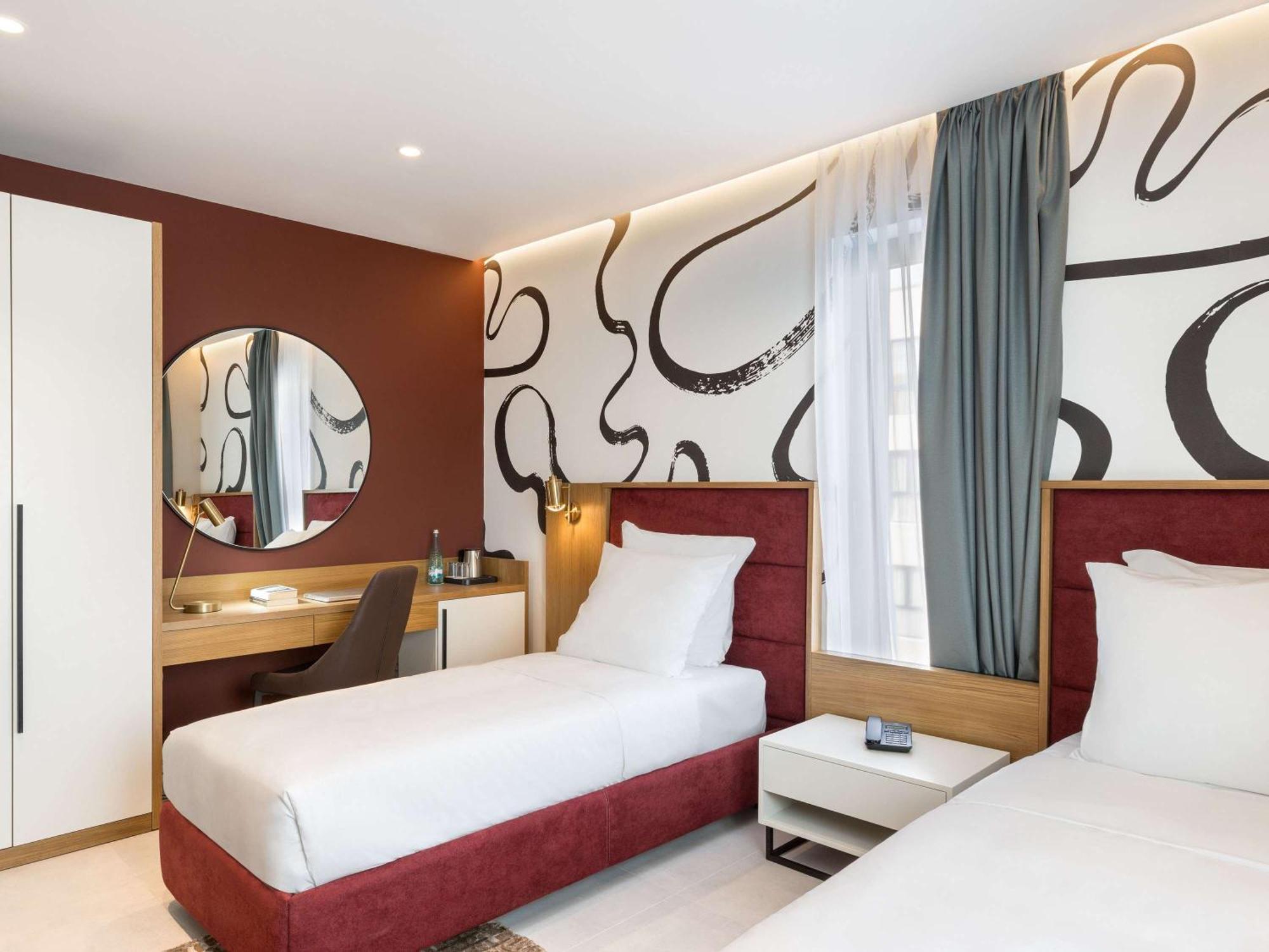 Mercure Tirana Exterior photo