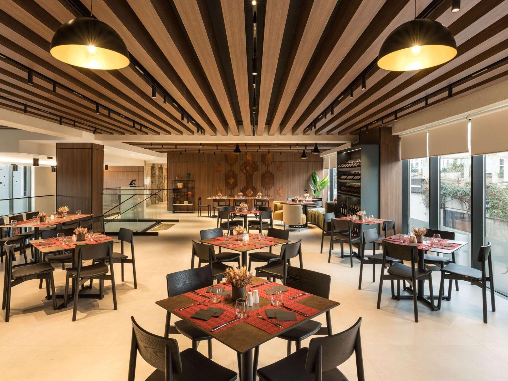 Mercure Tirana Exterior photo